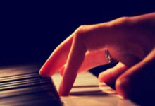 B体育在线-尼斯表现出色,取得胜利保持连胜