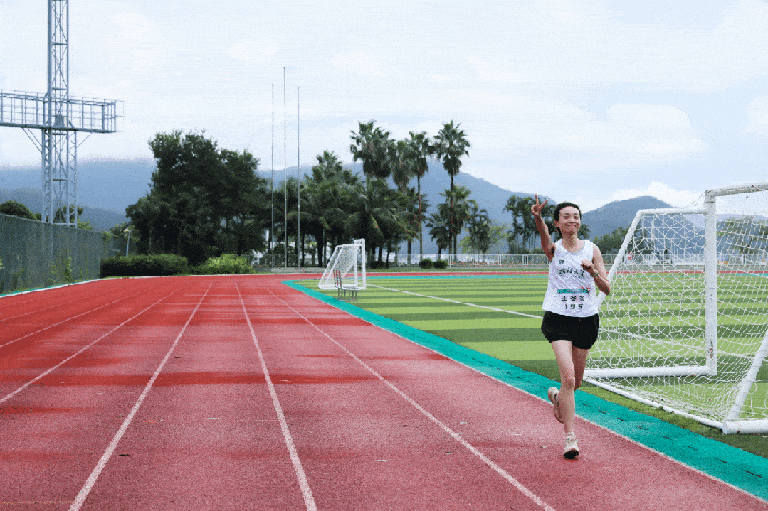 B体育注册-鞭策自己向前冲!选手奋力冲刺取胜的简单介绍