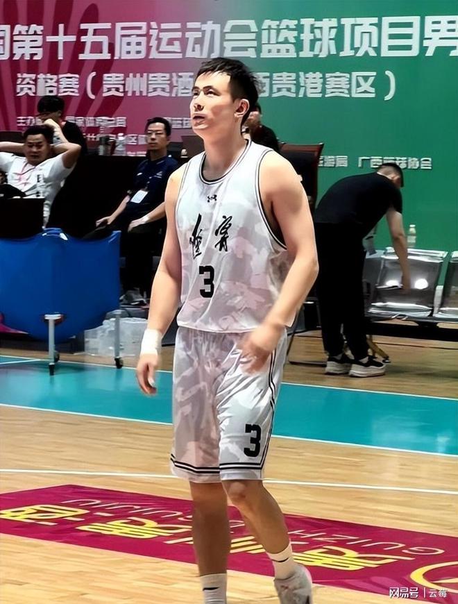 B体育官方-包含辽宁队主力球员表现抢眼,助队取胜的词条