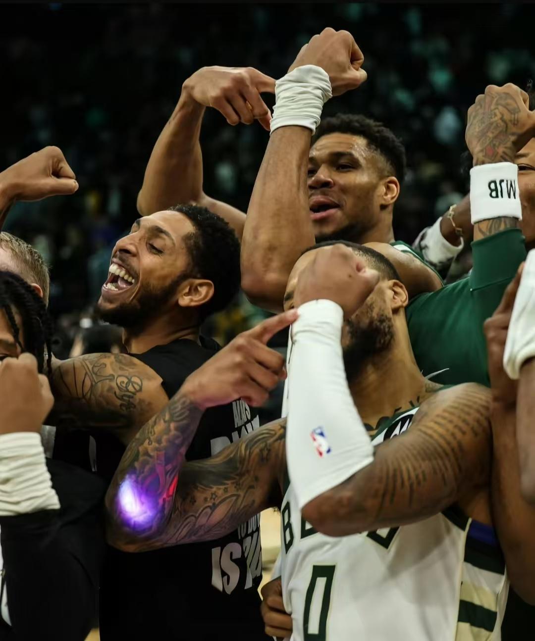 雄鹿主场击败活塞,豪取六连胜 雄鹿主场击败活塞,豪取六连胜