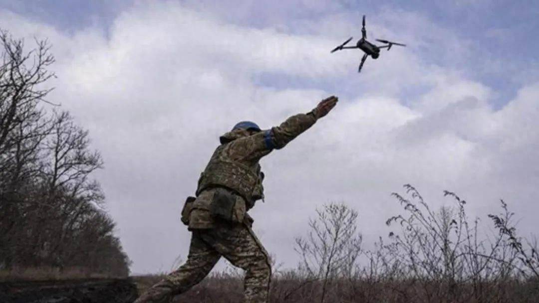 B体育在线-包含沃尔夫斯堡成功逆转战局,取得三分的词条