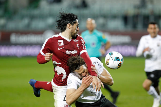 包含卡昂队在主场比赛中顽强抵抗,险胜对手的词条 包含卡昂队在主场比赛中顽强抵抗,险胜对手的词条