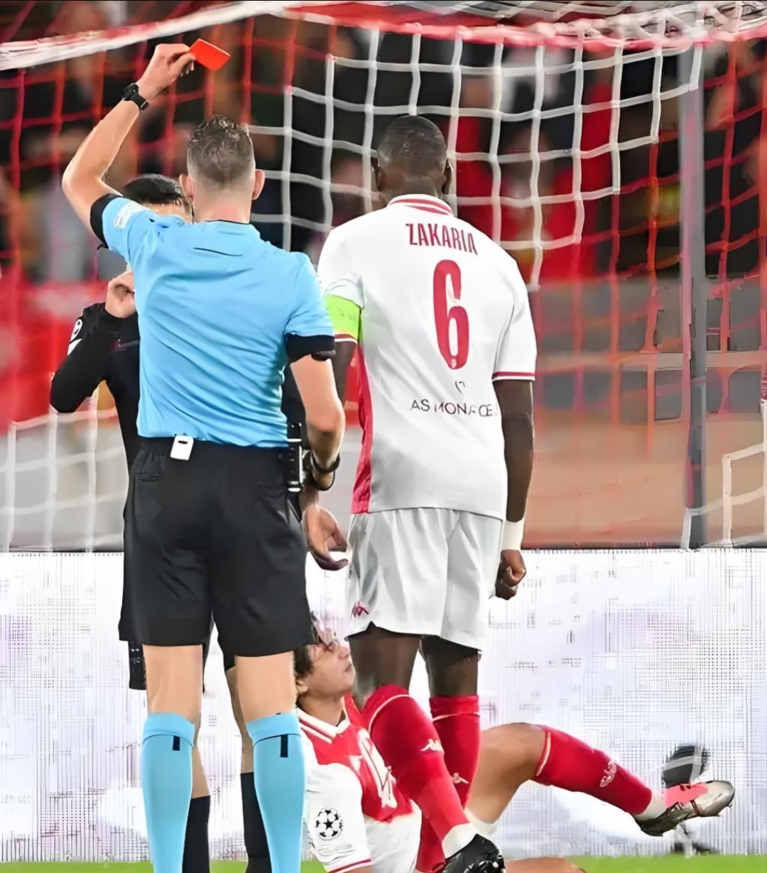 包含摩纳哥前锋连续破门,表现出色获赞的词条 包含摩纳哥前锋连续破门,表现出色获赞的词条