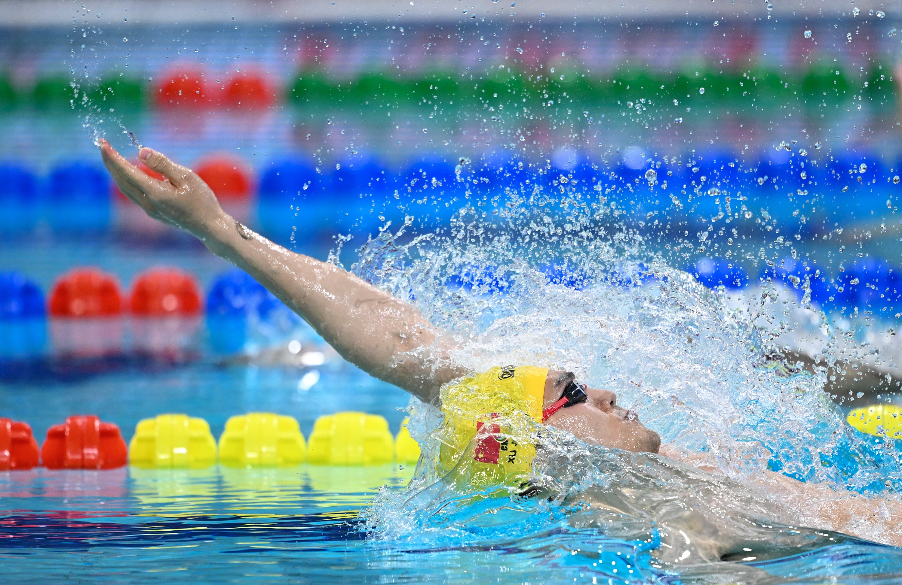 关于卢森堡选手刷新自己纪录,夺得游泳冠军的信息 关于卢森堡选手刷新自己纪录,夺得游泳冠军的信息