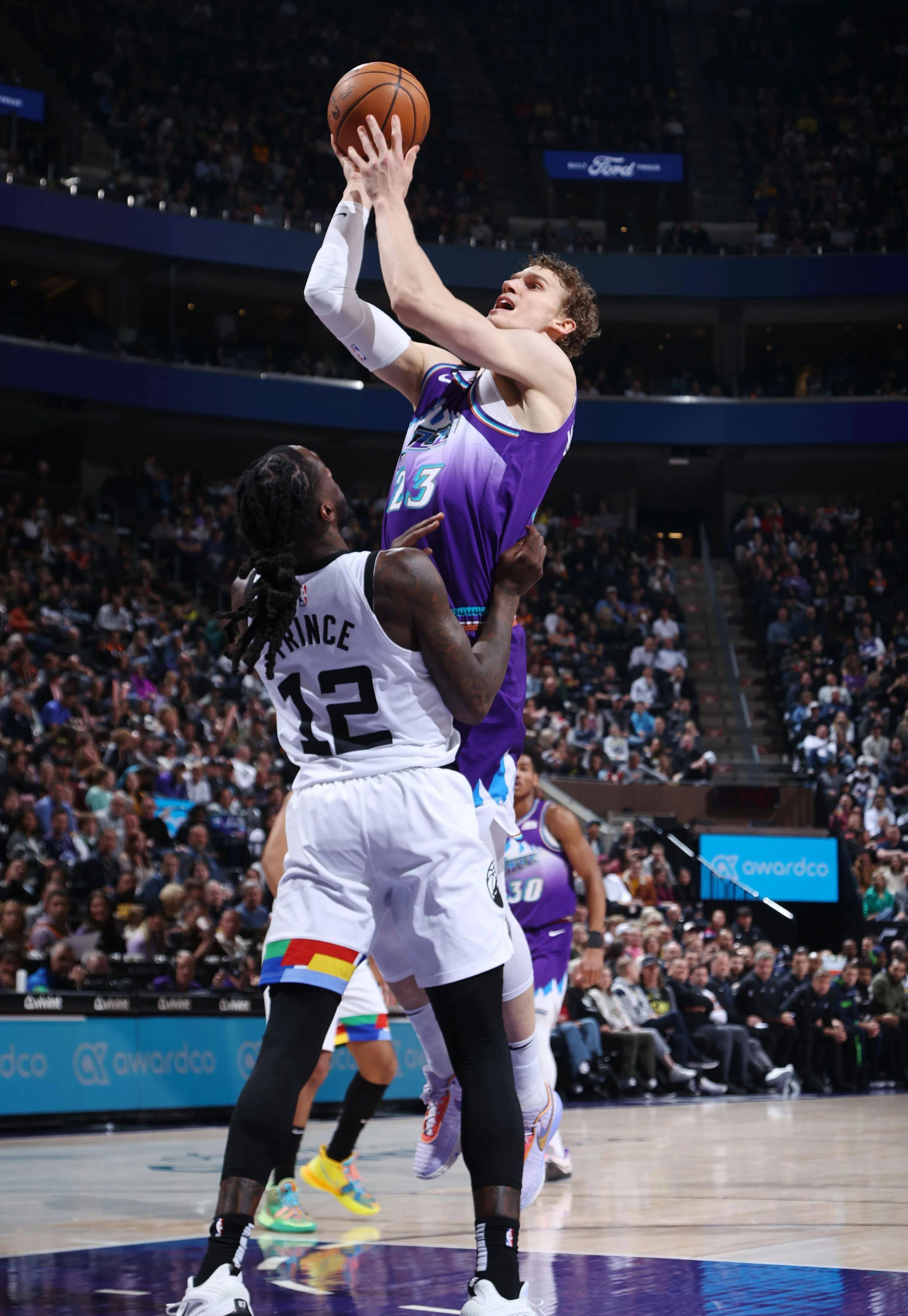 爵士主帅宣布因病缺席,球队助教代理指挥 爵士主帅宣布因病缺席,球队助教代理指挥