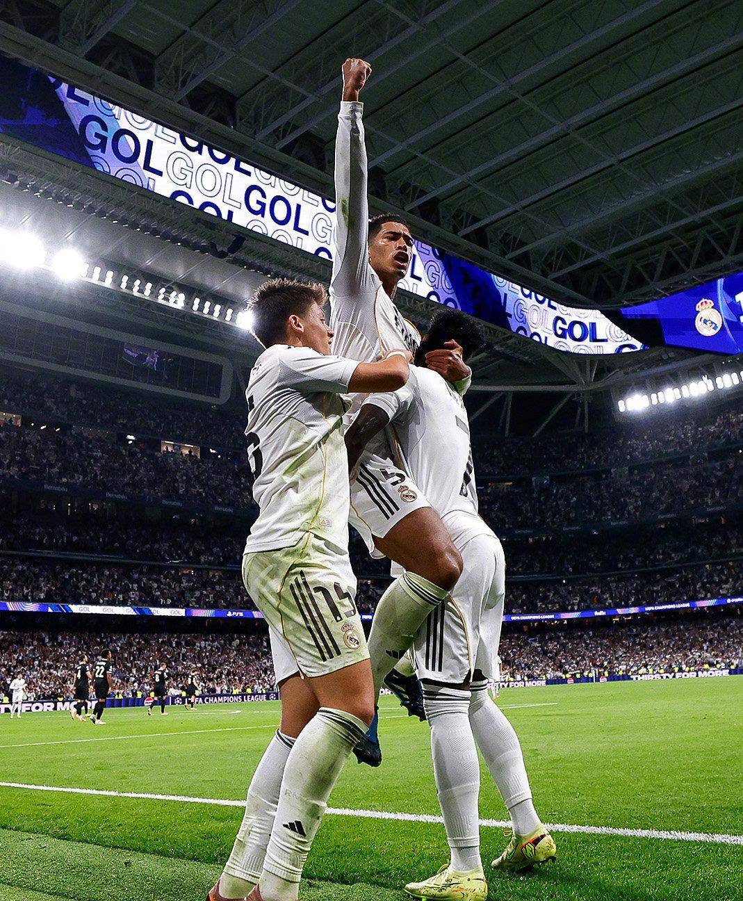 皇家马德里主场豪胜,保持不败战绩 皇家马德里主场豪胜,保持不败战绩